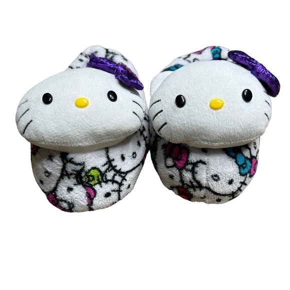 Hello Kitty head slippers 7/8 - Picture 2 of 5